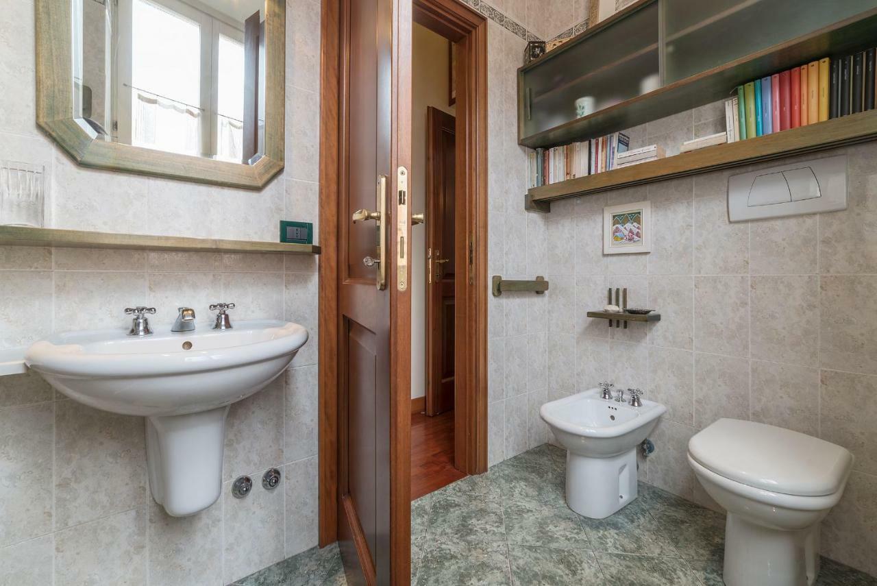 Domus Aurea & Colosseo Sweet Flat * Rome